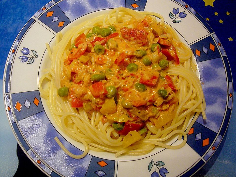 Spaghetti mit Paprika - Frischkäse Sauce an Shrimps von Sarahliesa ...
