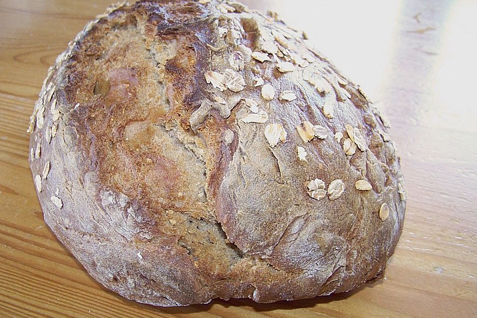 Roggen - Haferflocken - Brot Roggen - Haferflocken - Brot