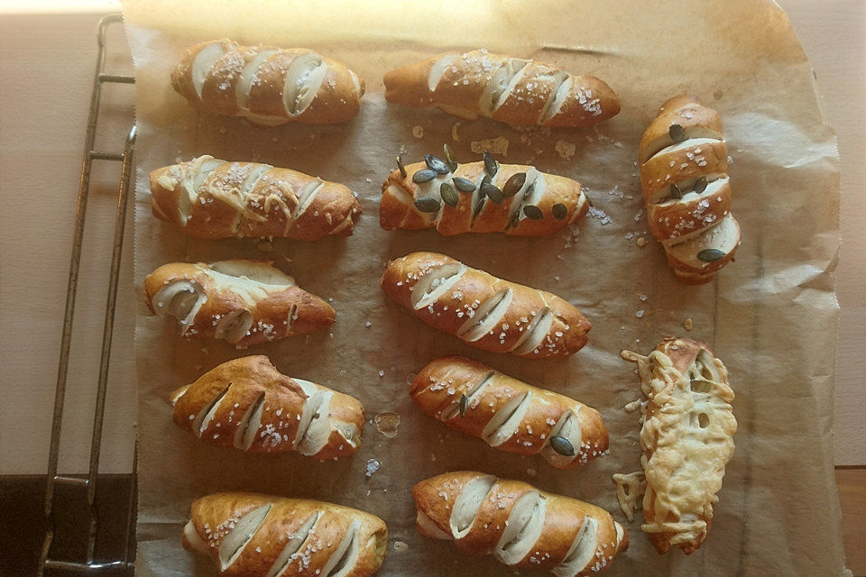 Laugenstangen, selbst gemacht Laugenstangen, selbst gemacht