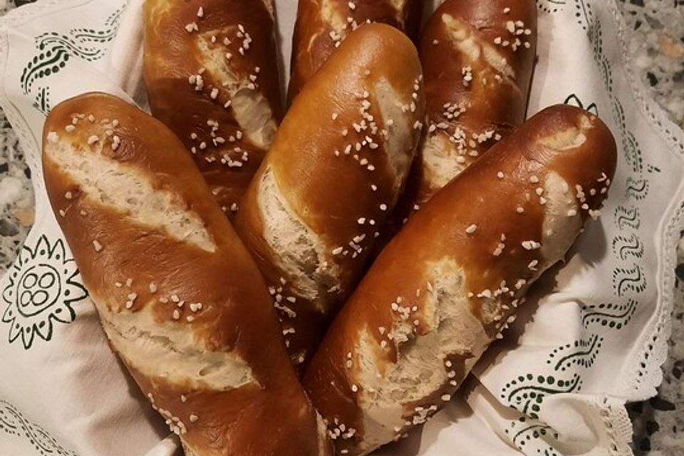 Laugenstangen, selbst gemacht Laugenstangen, selbst gemacht