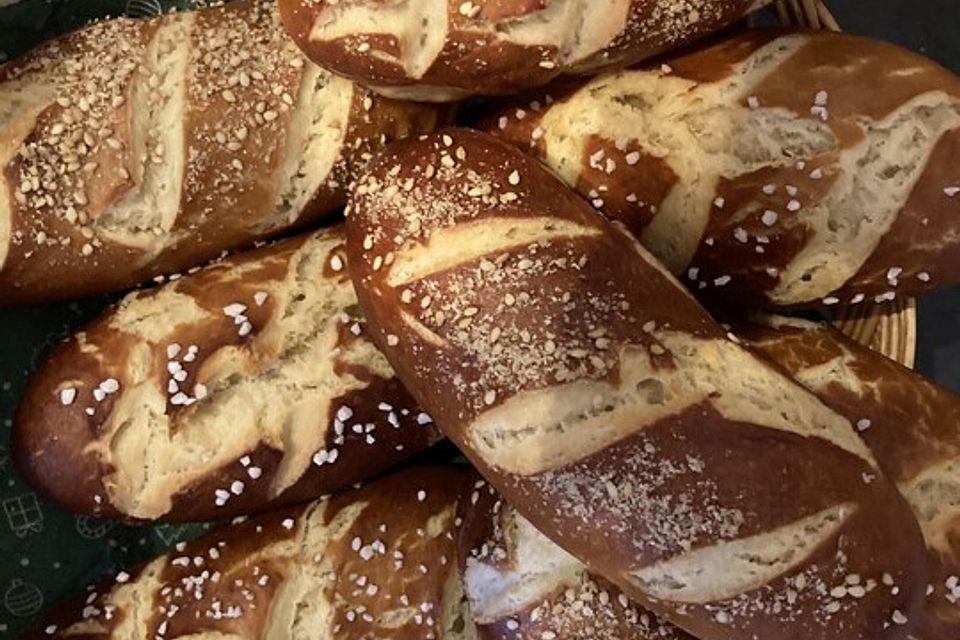 Laugenstangen, selbst gemacht Laugenstangen, selbst gemacht