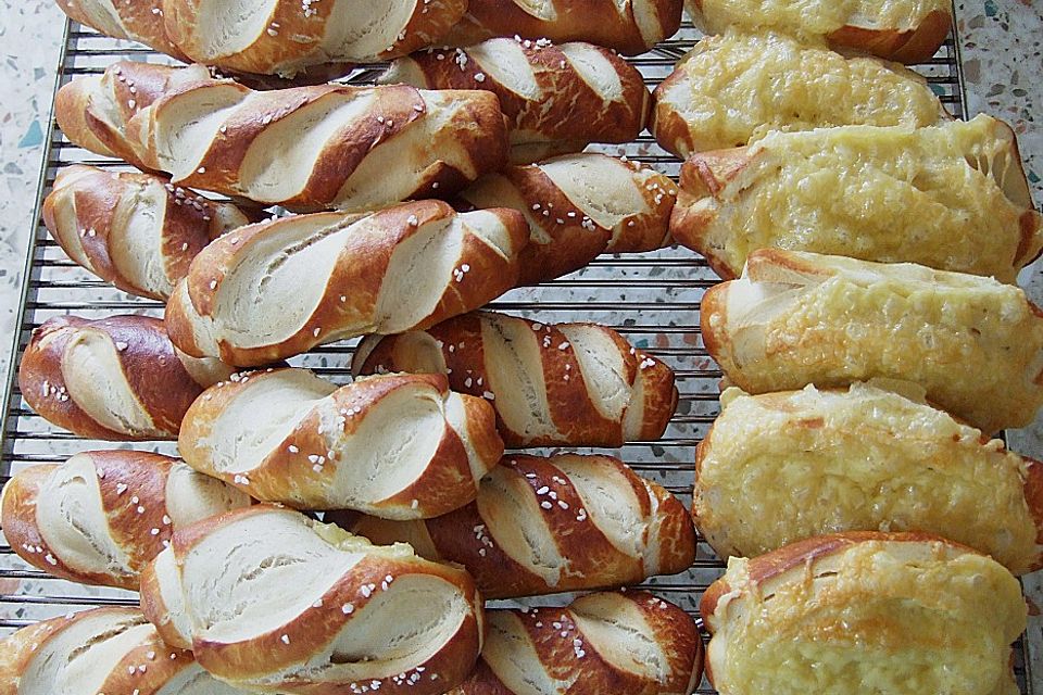 Laugenstangen, selbst gemacht Laugenstangen, selbst gemacht