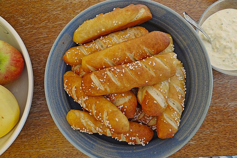 Laugenstangen, selbst gemacht Laugenstangen, selbst gemacht