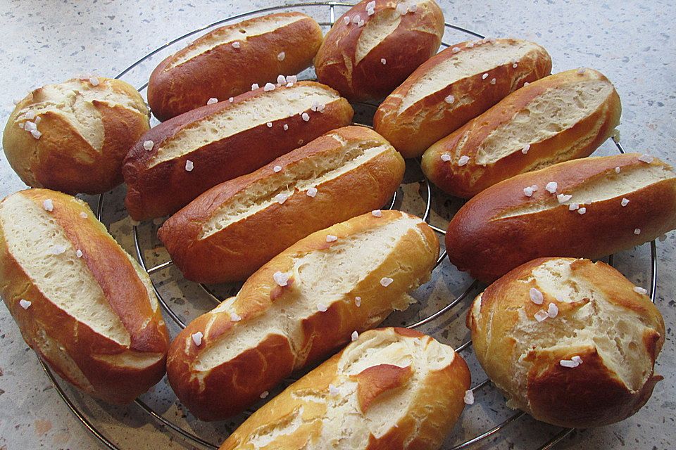 Laugenstangen, selbst gemacht Laugenstangen, selbst gemacht