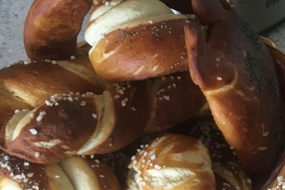 Laugenstangen, selbst gemacht Laugenstangen, selbst gemacht