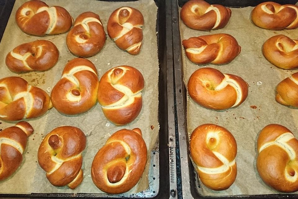Laugenstangen, selbst gemacht Laugenstangen, selbst gemacht