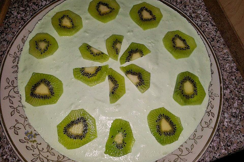 Philadelphiatorte mit Kiwi