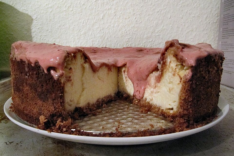 American Cheesecake mit Sahne - Früchte - Topping