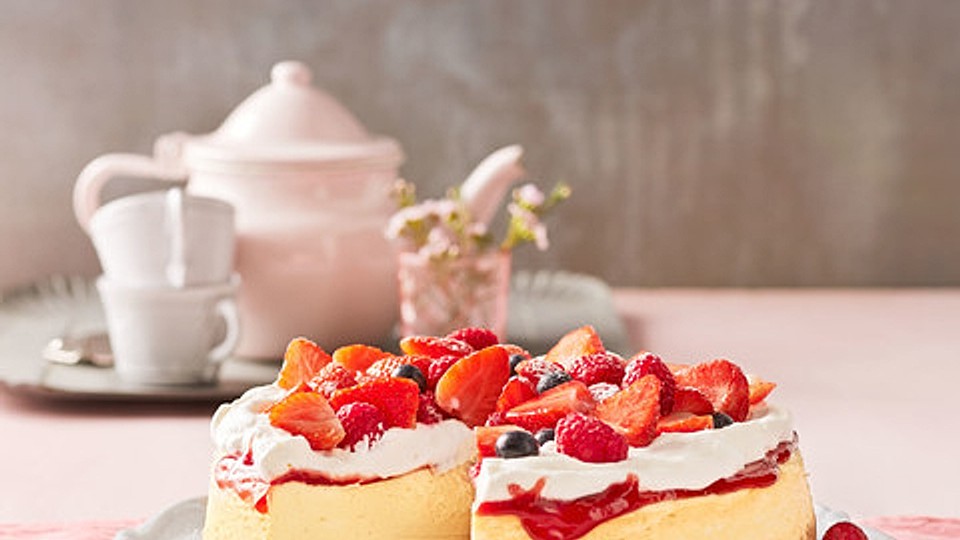 American Cheesecake mit Sahne - Früchte - Topping von paules