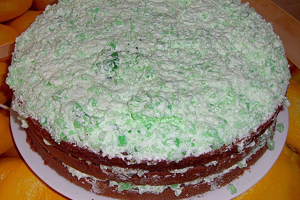 Grüne Götterspeise-Torte