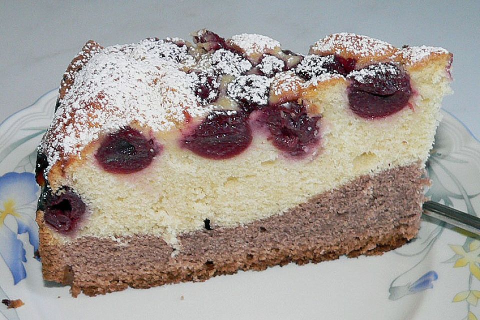 Marmorierter Kirschkuchen