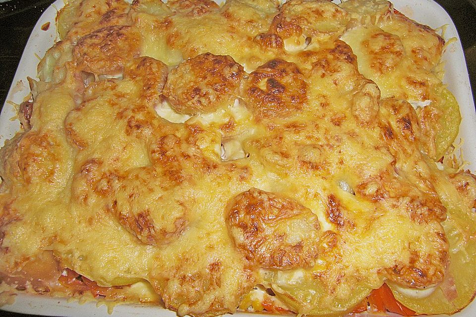 Kartoffelauflauf mit Mais und Paprika