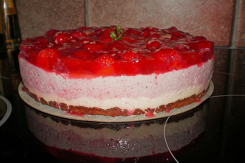 Erdbeermousse - Torte