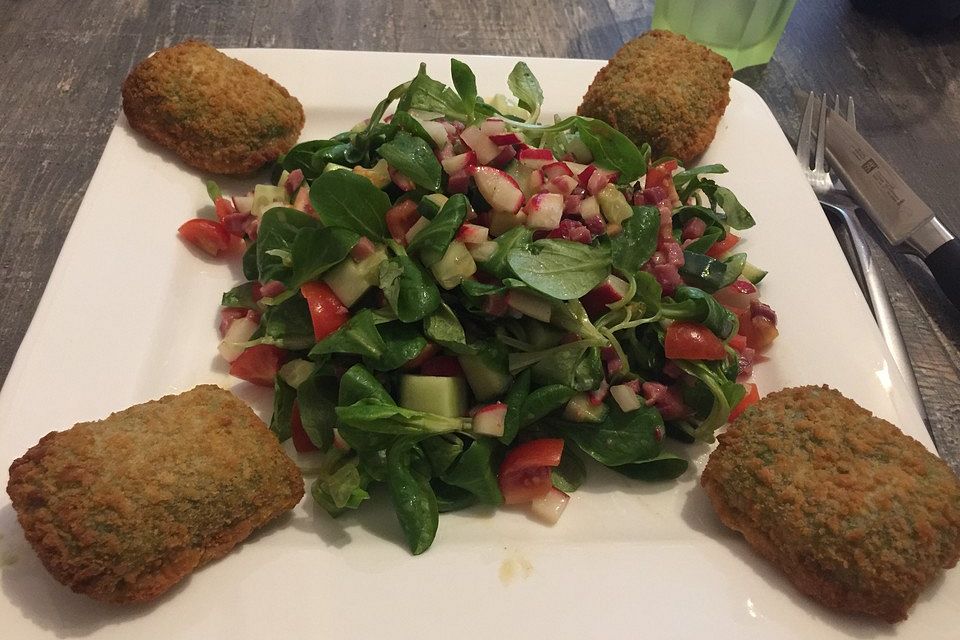 Gemischter Feldsalat mit Himbeeressig - Dressing Gemischter Feldsalat mit Himbeeressig - Dressing