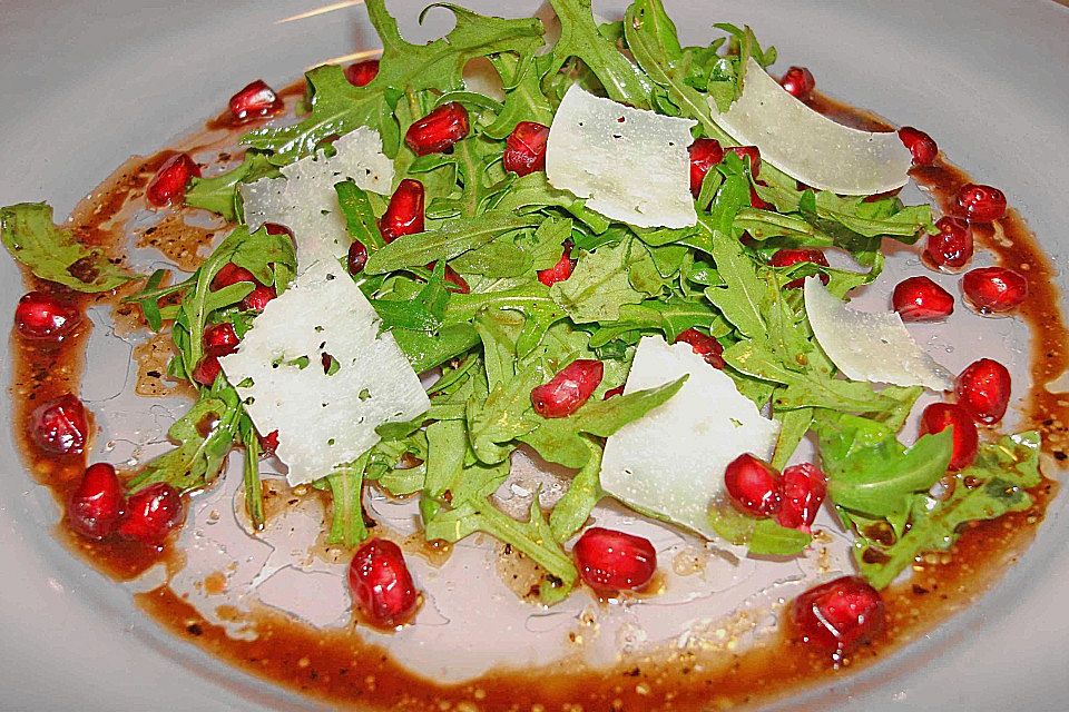 Rucola - Granatapfel - Salat mit Pecorino