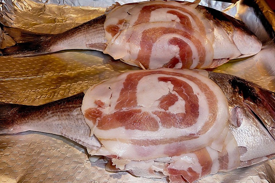 Dorade im Pancetta - Mantel