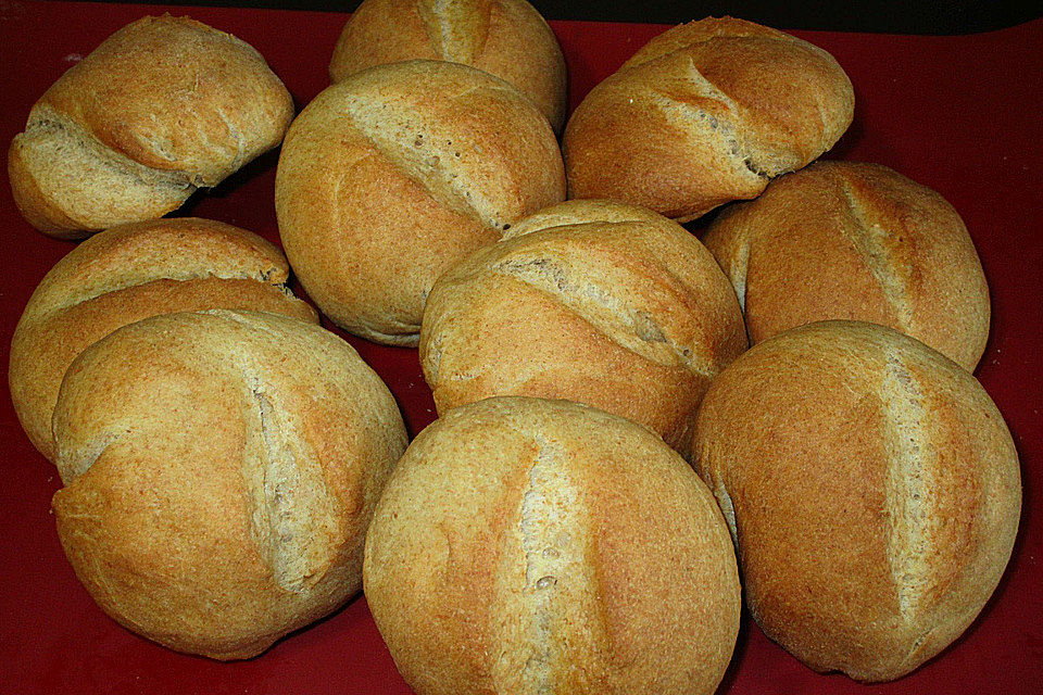 Dinkelbrötchen a la Mäusle Dinkelbrötchen a la Mäusle