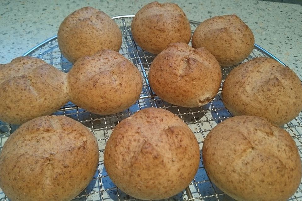 Dinkelbrötchen a la Mäusle Dinkelbrötchen a la Mäusle