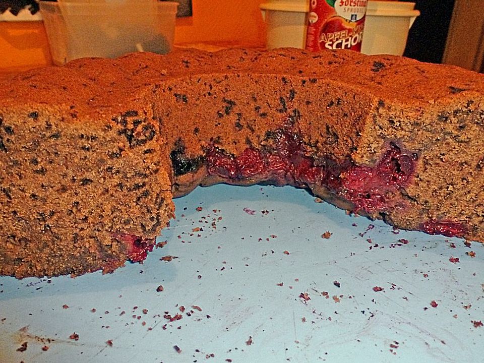 Schokoladen - Rotwein - Kuchen mit Kirschen von Dröppelminna | Chefkoch