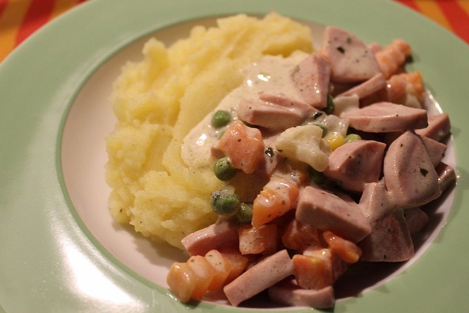 Schnelle Bauernpfanne mit Fleischwurst