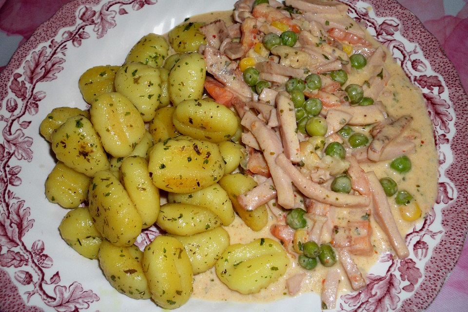 Schnelle Bauernpfanne mit Fleischwurst