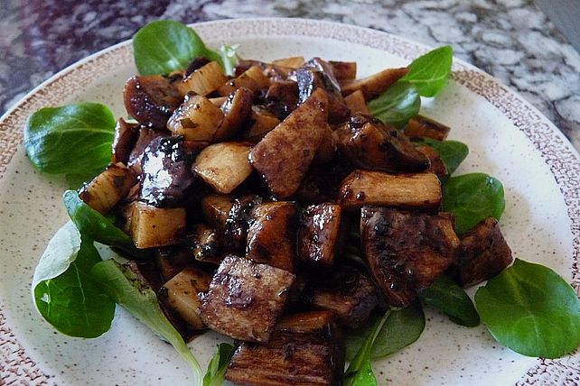 Steinpilzsalat mit Gruyere von senficonny| Chefkoch Steinpilzsalat mit Gruyere von senficonny| Chefkoch