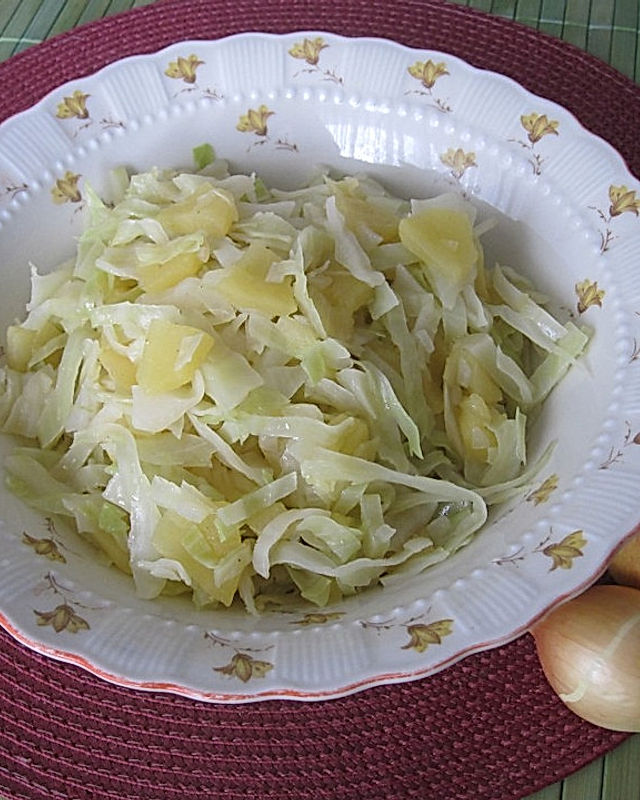 Apfel - Weißkohl - Salat