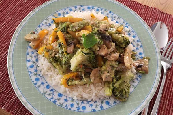 Puten-Gemüse-Pfanne mit Reis von Etrib | Chefkoch