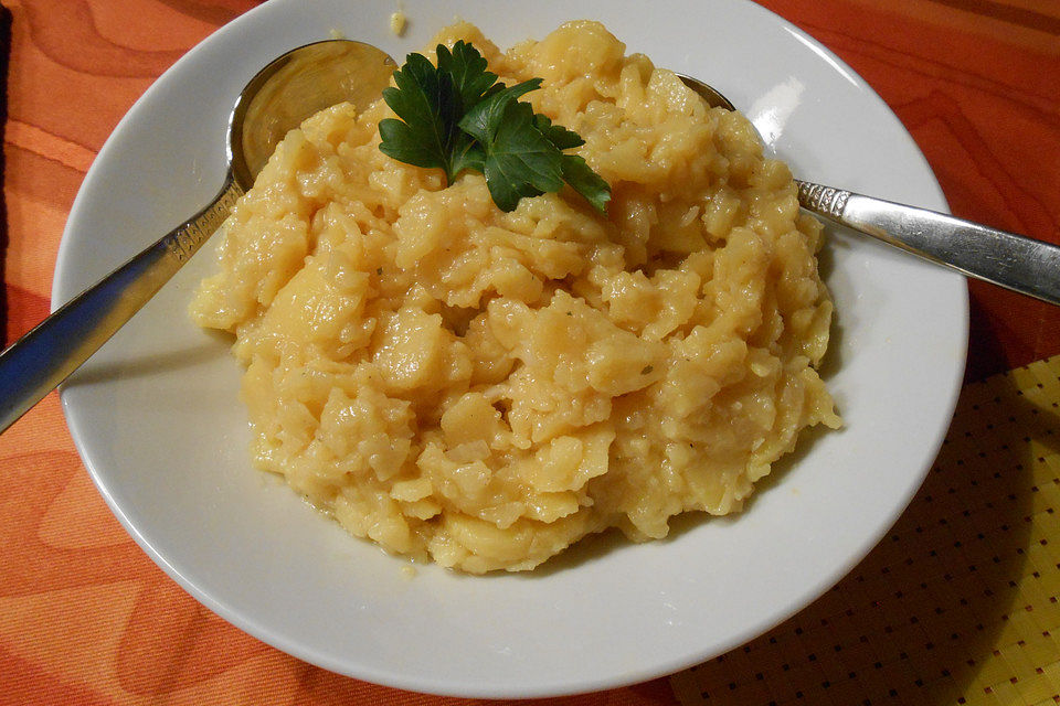 Kartoffelsalat, warm und ohne Mayonnaise