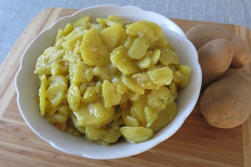 Kartoffelsalat, warm und ohne Mayonnaise