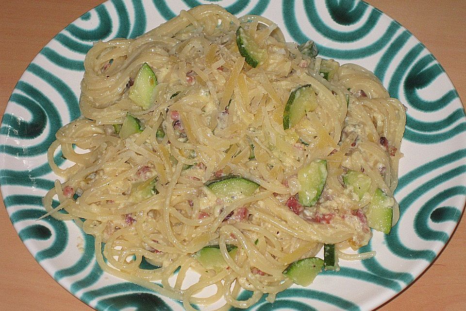 Spaghetti mit Zucchini – Carbonara