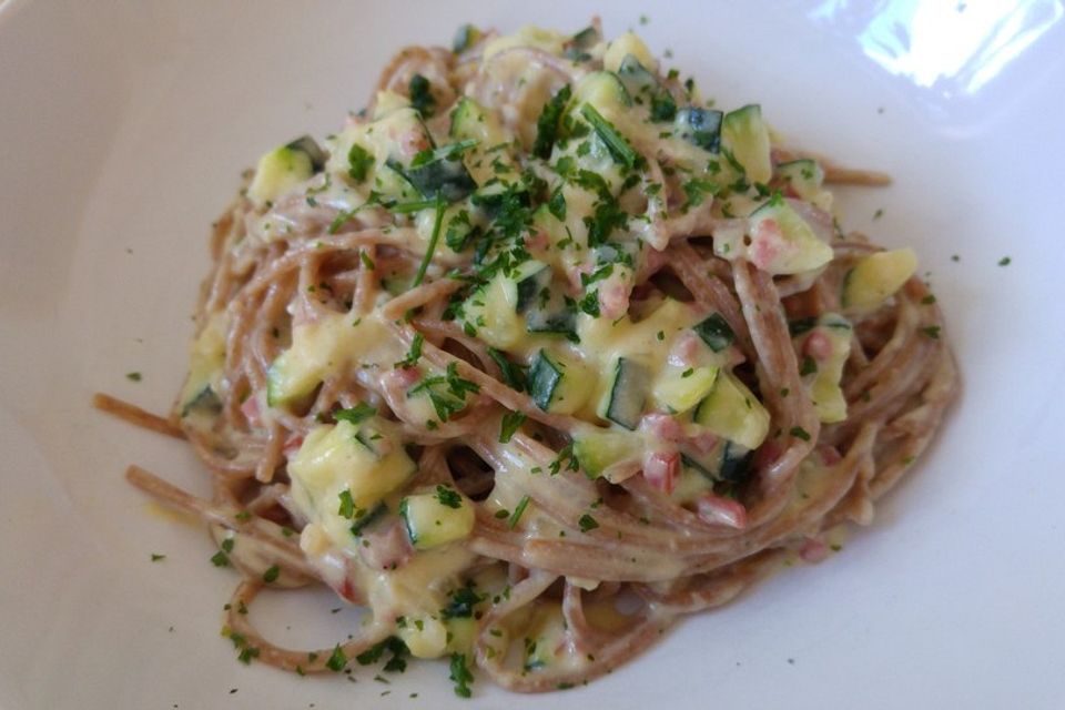 Spaghetti mit Zucchini – Carbonara