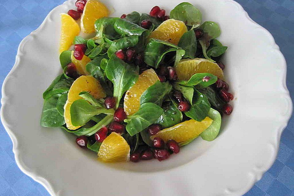 Farbenfreudiger Granatapfel - Orangen - Feldsalat