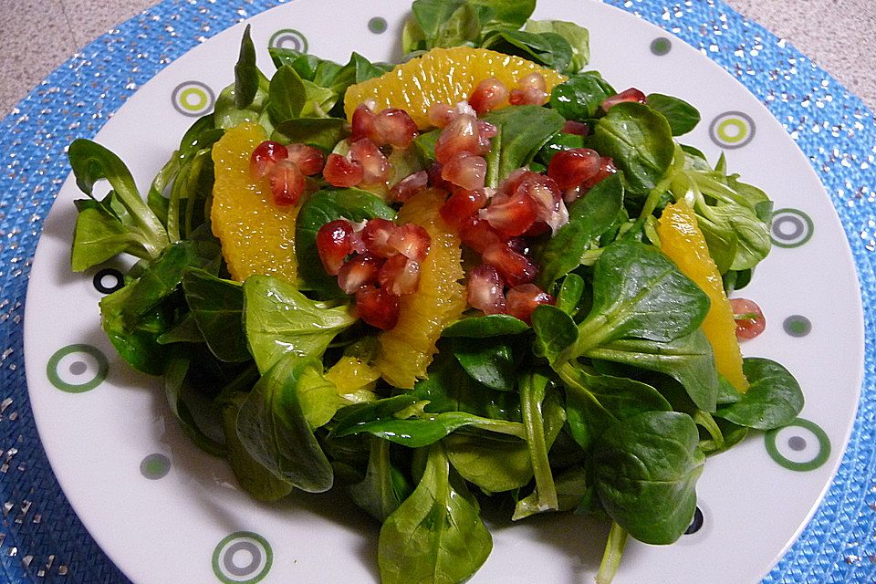 Farbenfreudiger Granatapfel - Orangen - Feldsalat