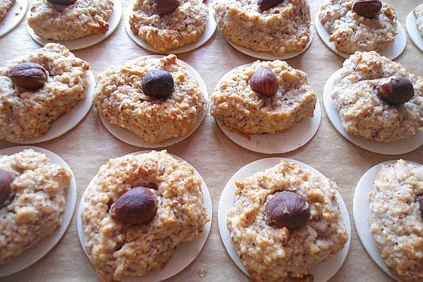 Haselnussmakronen Weihnachtsgebäck
