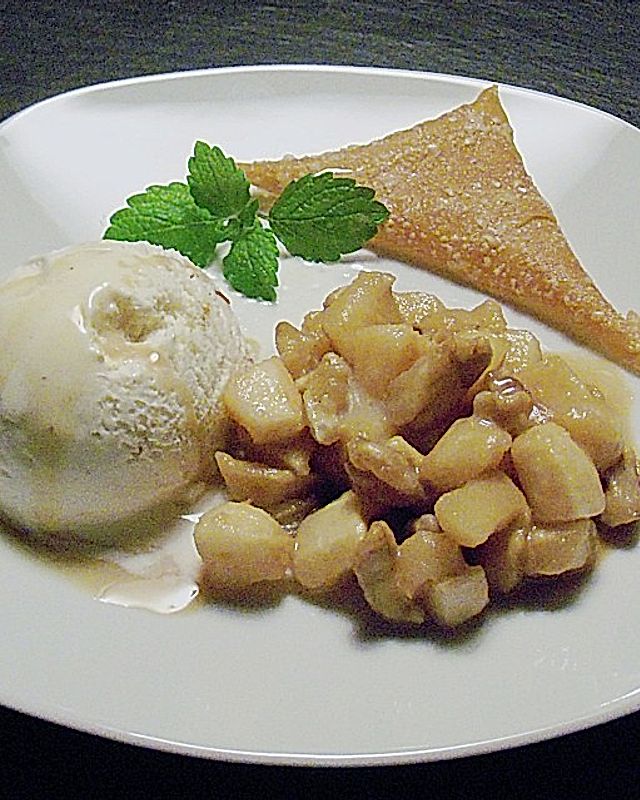 Apfel - Cremelikör - Dessert