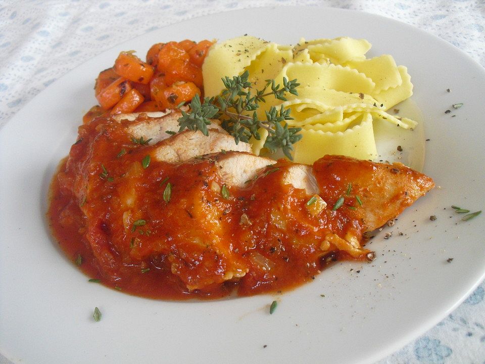 Hähnchen in Tomaten - Wein - Soße von schulzehj | Chefkoch