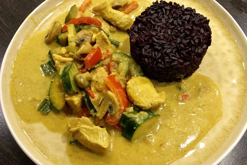 Farbenfrohes Putencurry Farbenfrohes Putencurry