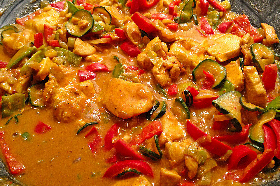 Farbenfrohes Putencurry Farbenfrohes Putencurry
