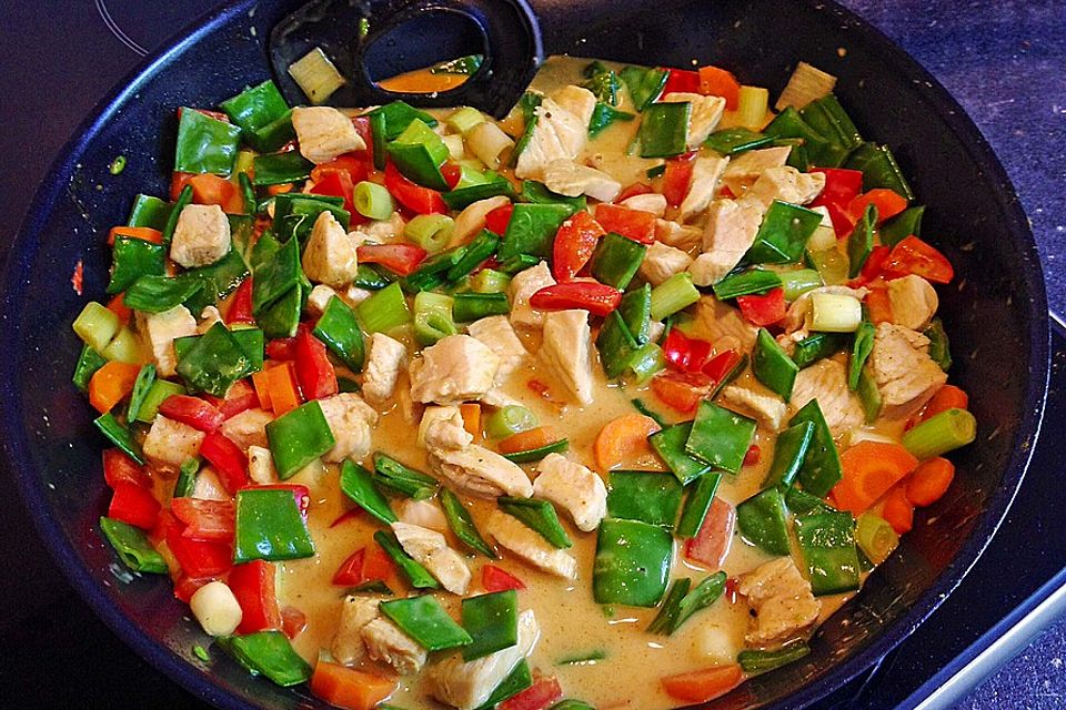 Farbenfrohes Putencurry Farbenfrohes Putencurry
