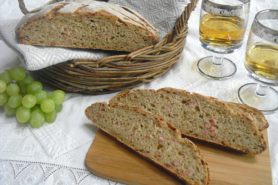 Wein - Zwiebel - Speck - Brot