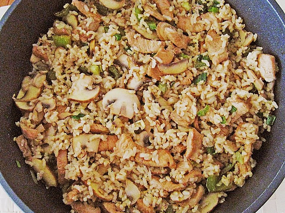 Gebratener Reis mit Hähnchen und Sherry von gruenerseestern| Chefkoch