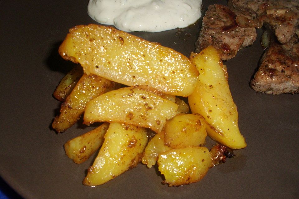 Würzige Kartoffelecken
