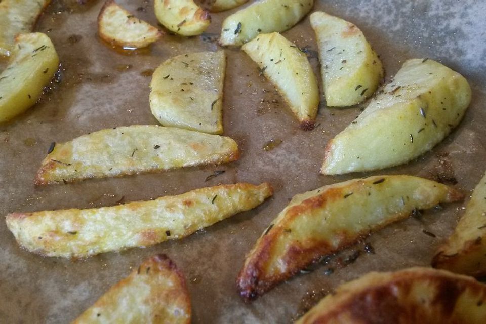 Würzige Kartoffelecken