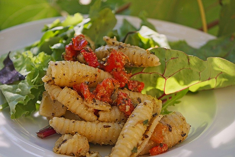 Nudelsalat mit Paprika