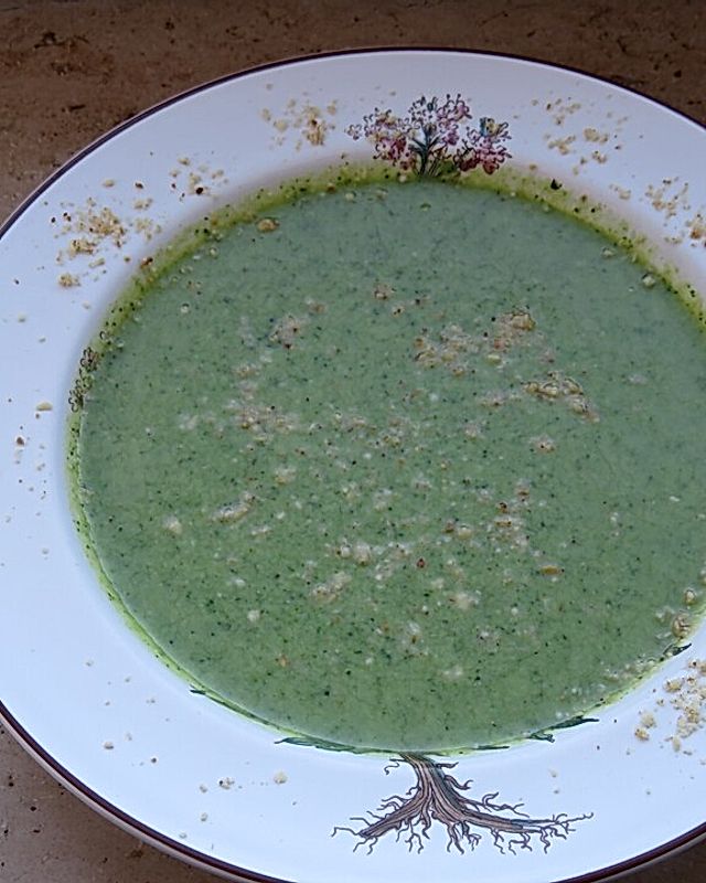 Mandel - Brokkoli - Suppe