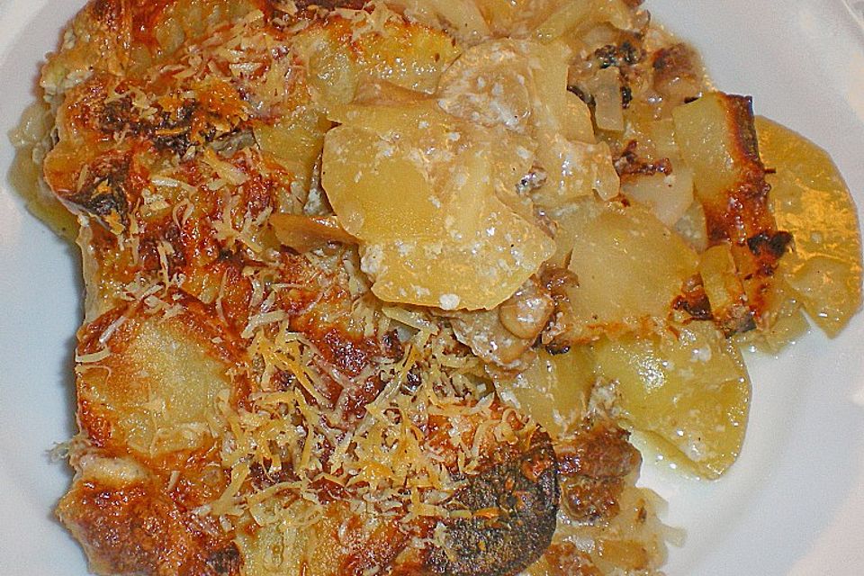 Italienischer Kartoffelauflauf mit Steinpilzen