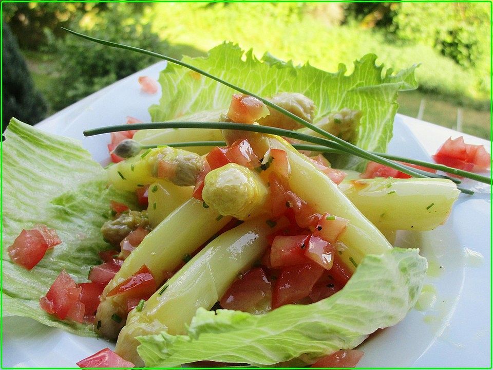 Spargelsalat in Tomatenvinaigrette von kochhäschen| Chefkoch
