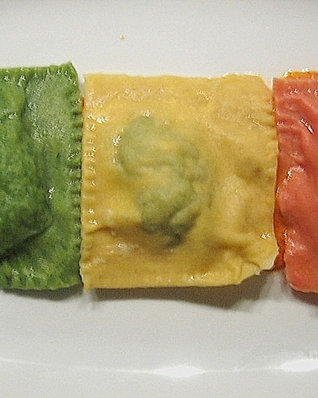 Ravioli tricolori