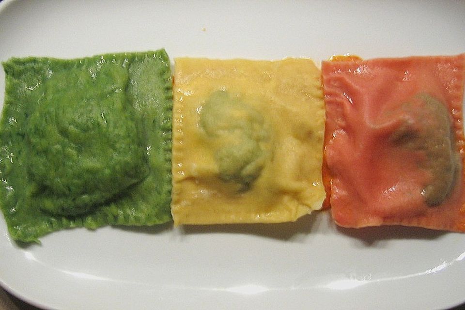 Ravioli tricolori